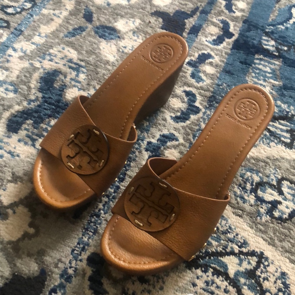Tory Burch Tan Wedges